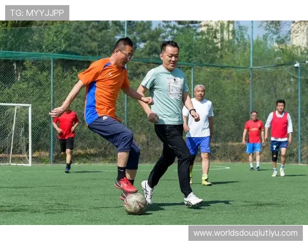 斗球app苹果版最新版本免费下载，尽享真实足球比赛的激情与乐趣